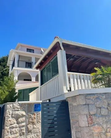 Apartament Sea View By Vivi Starigrad Paklenica