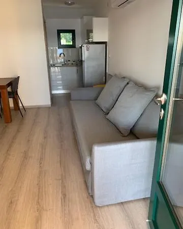 Sea View By Vivi Apartament *
