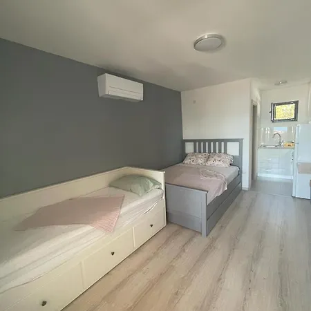 Apartament Sea View By Vivi Starigrad Paklenica